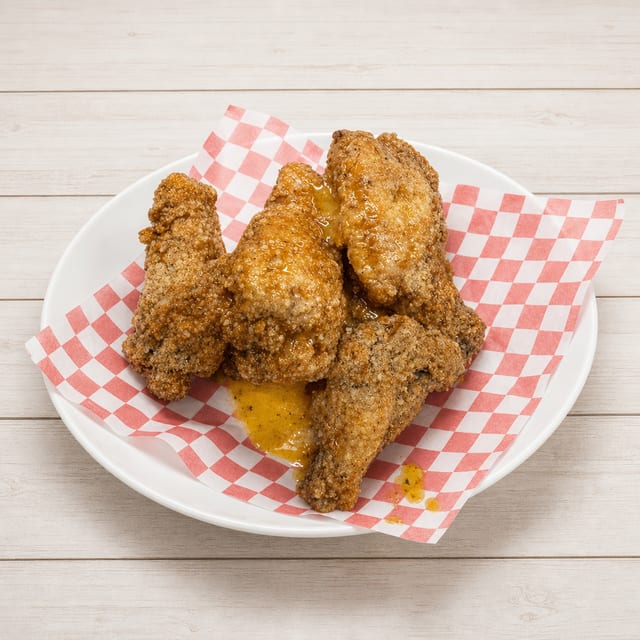 5 Bone-in wings/5Boneless wings & a fry.