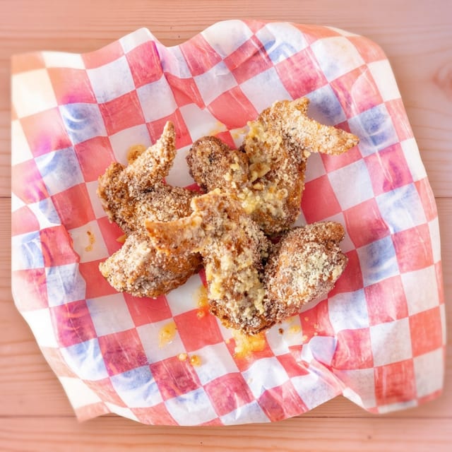 3 Whole Wingz.